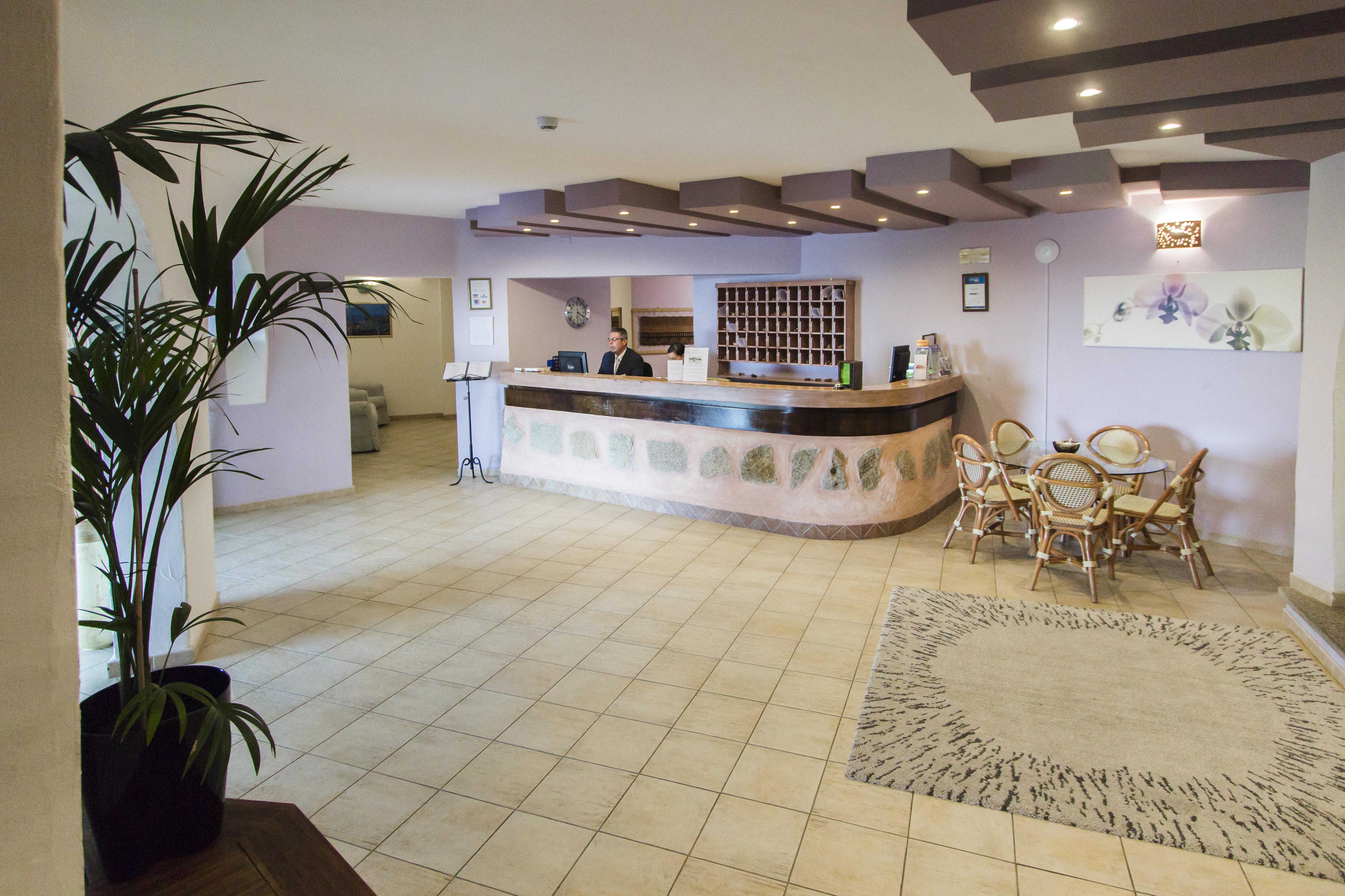 Hotel Li Graniti Байя Сардиния Экстерьер фото