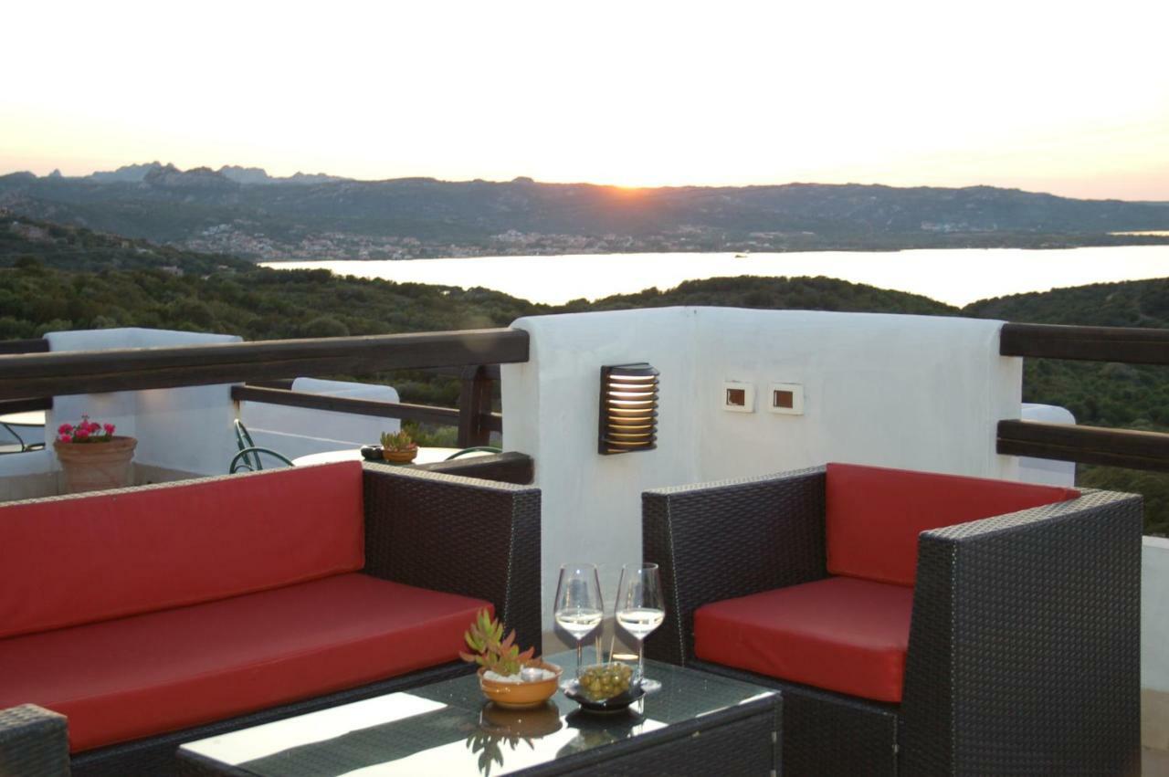 Hotel Li Graniti Байя Сардиния Экстерьер фото